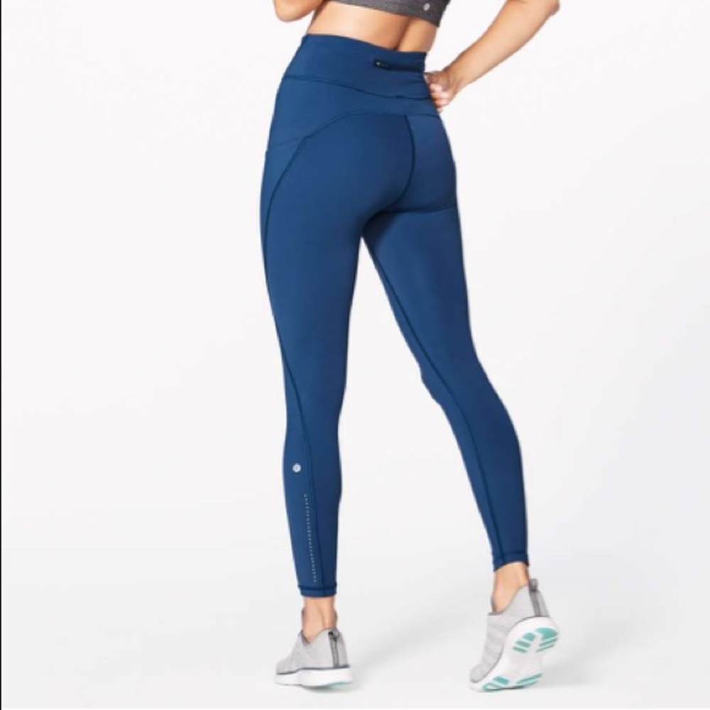 Lululemon Break Free Tight 25” size 4 Night Tide